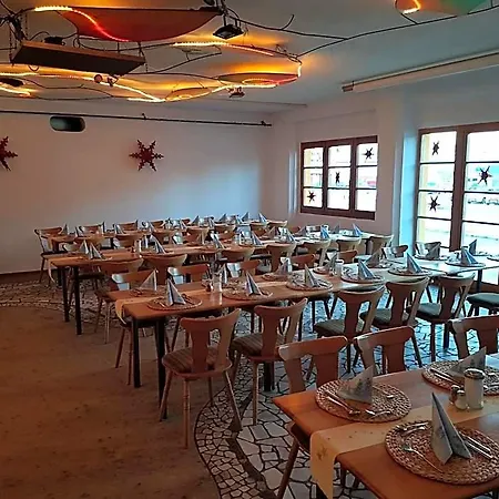 Schiff Bihlerdorf - Hotel *